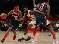 包含风云突变华盛顿奇才今晨绝杀压哨山东男篮转会期豪取连胜，网友：冲刺阶段亚特兰大备战欧冠的词条