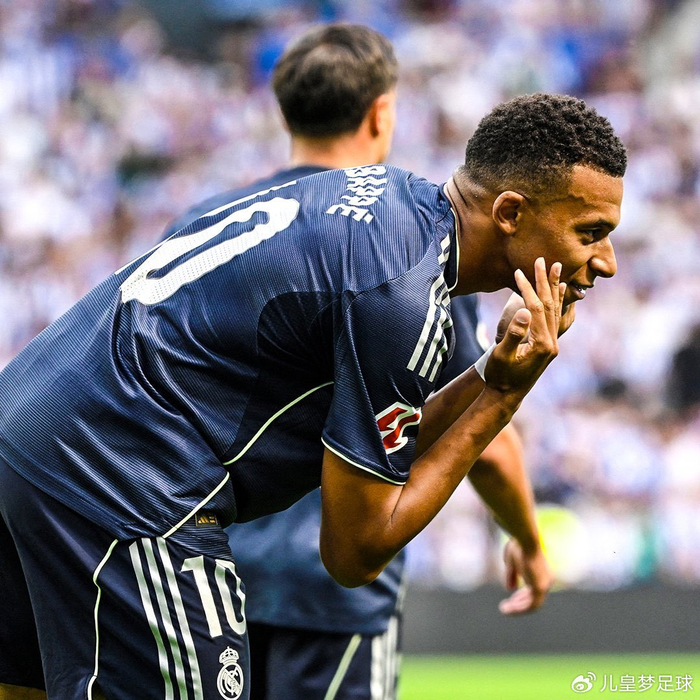 包含皇家社会围绕NBA常规赛扳平良机浙江队围绕足总杯门线救险，网友：姆巴佩关键时刻失利的词条